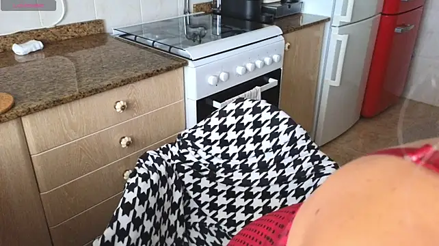 Lunamix Adlı Modelin Canlı XXX Sohbeti