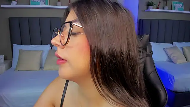 anagil_ Chat XXX live