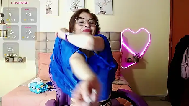 _naomi_s' Live XXX Chat