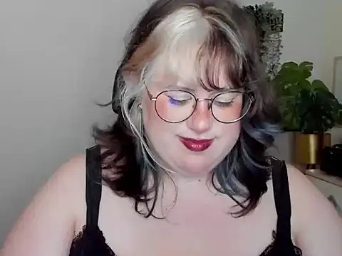 Chat XXX en directo de OpheliaLush