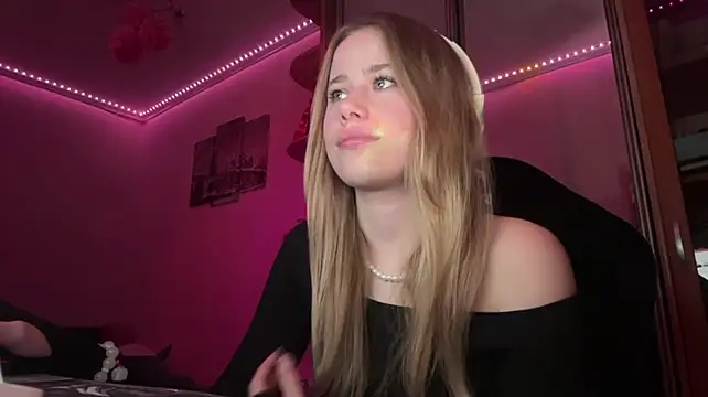 XXX chat uživo modela Aurorain