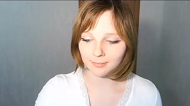 Hieveryonemi's Live XXX Chat