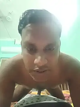 pussysandwitchboy: διαδικτυακό σόου στην κάμερα