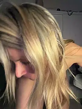 Romy-R-O – Naživo XXX chat