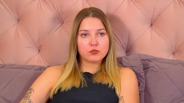 TinnaBurton Adlı Modelin Canlı XXX Sohbeti