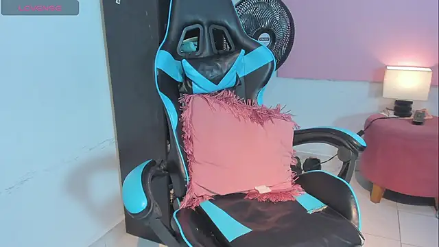 _maria_foxx_'s Live XXX Chat