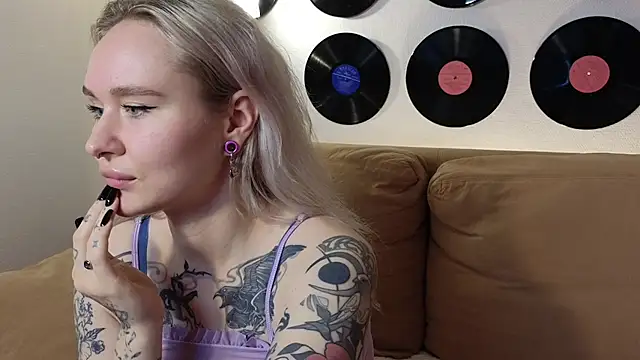 m1lless' Live XXX Chat