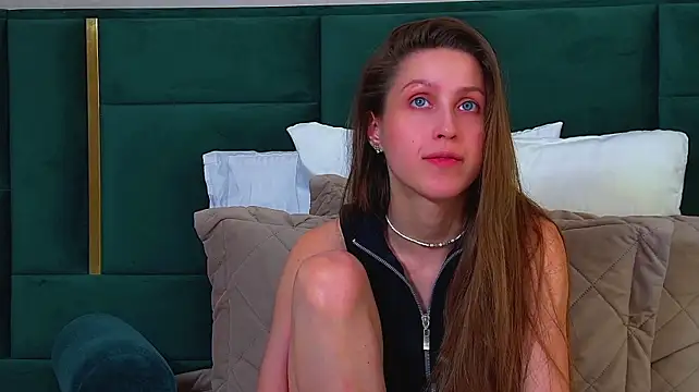 دردشة HaileyArden الجنسية المباشرة