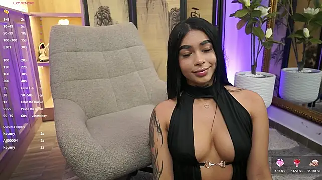 MeganLowell's Live XXX Chat