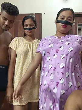 Онлайн чат XXX PRIYA_KOLKATA