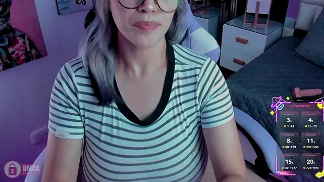 Chat XXX en directo de Roxy_clark