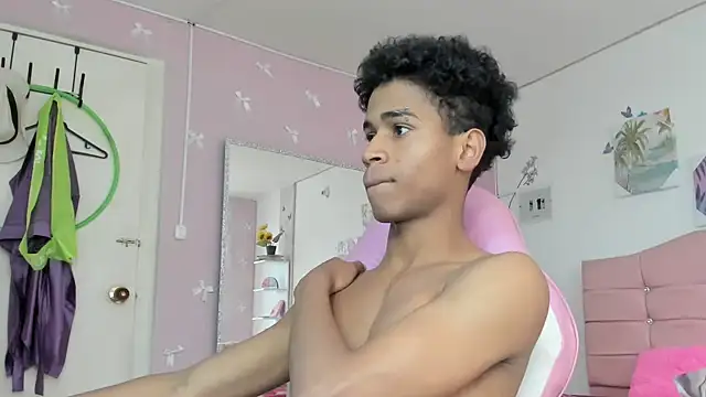 Santy_bigcock_01 Webcamshow