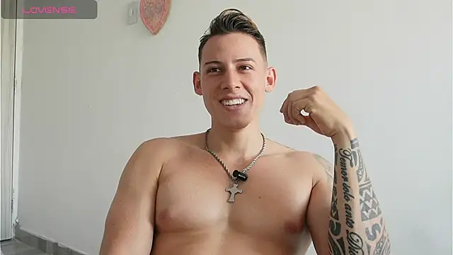 Muscle_King_Cumn Live XXX chat