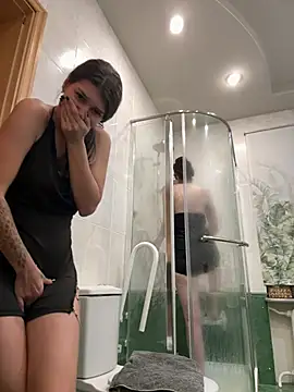 RussianGirls_のライブXXXチャット