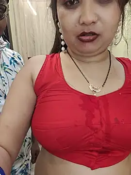 Show de MONAJI_HOT na webcam