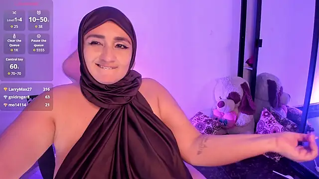 HijabiMilff live XXX chat