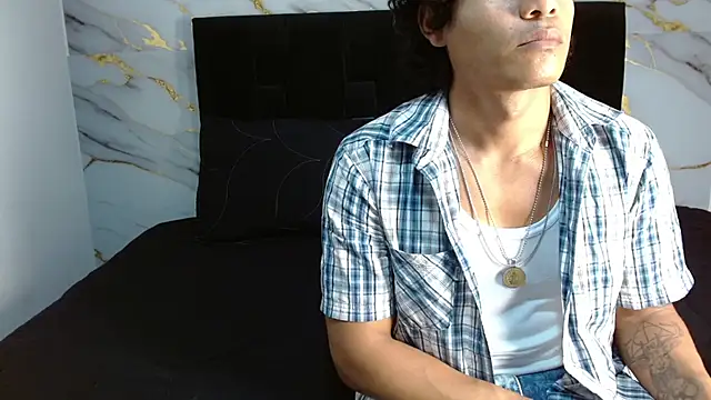 MaximilianRoth – Naživo XXX chat