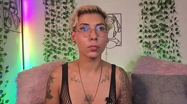 Онлайн чат XXX MiaMorgan_