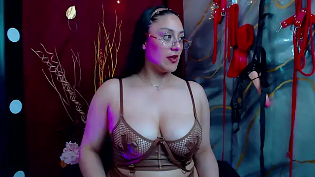 CristalZafiro's Live XXX Chat