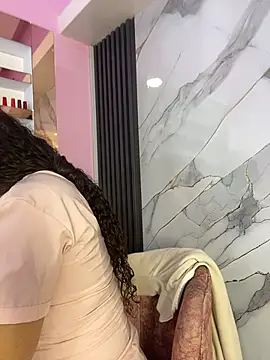 Nails_Lucia Live XXX Chat