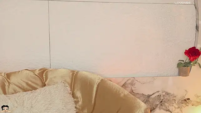 _Rouse_v élő XXX-chatje