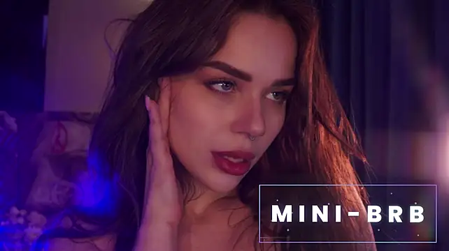 _MiniNika_のライブXXXチャット
