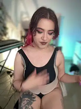 دردشة NikkiNix الجنسية المباشرة