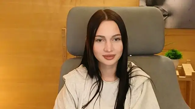 EmikoMenasco live XXX chat