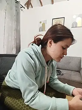 tata_sanz_'s Live XXX Chat