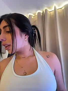 IsabellaNoir_ – Naživo XXX chat