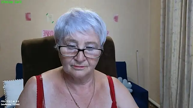 Sandra_Snowflake Adlı Modelin Canlı XXX Sohbeti