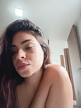 Ivanna2 Chat XXX in diretta