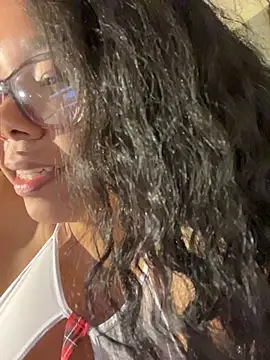 Chat +18 de XMara ao vivo