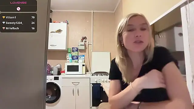 Онлайн чат XXX AngelJeni