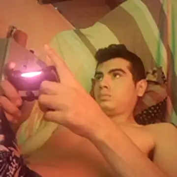 Ortiz3404's Live XXX Chat