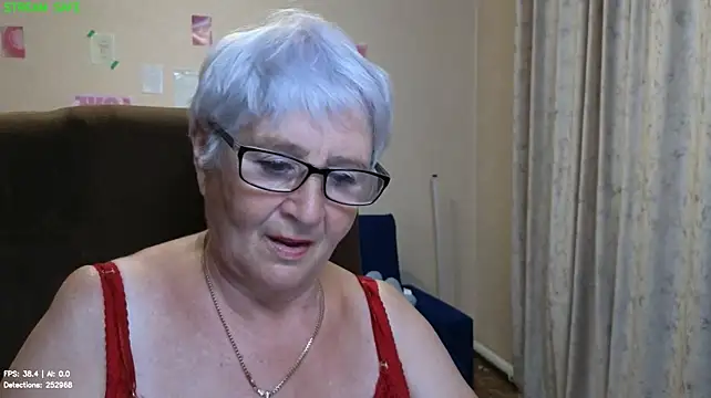 Sandra_Snowflake Adlı Modelin Canlı XXX Sohbeti