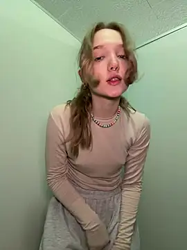 bambi_lu's Live XXX Chat