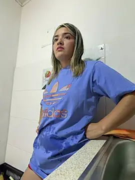 Sarita-candy Chat XXX live