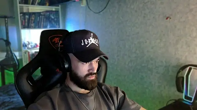 Živý XXX chat _Serious_Man