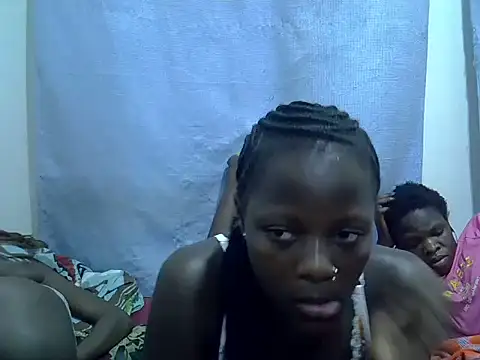 lewin_gal_'s Live XXX Chat