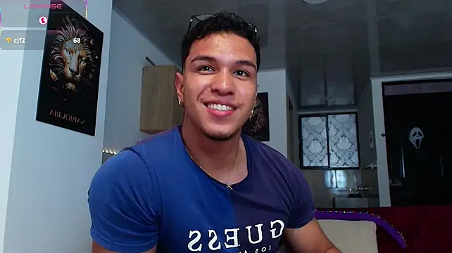 Taylor_John Adlı Modelin Web Kamerası Şovu