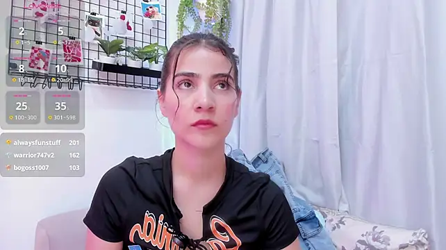 Miranda_doll__ লাইভ XXX চ্যাট