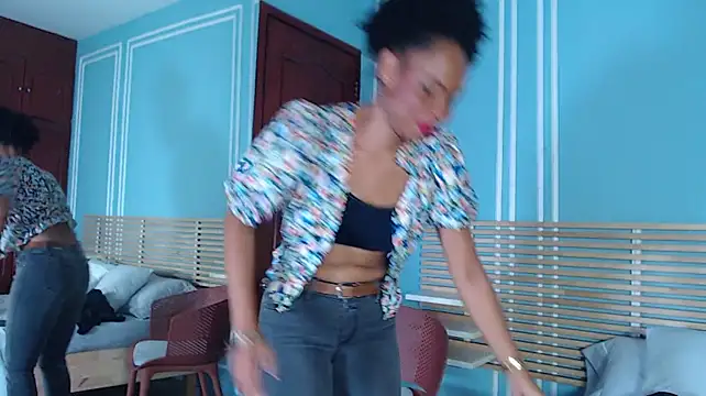 ChantalGarner's Live XXX Chat