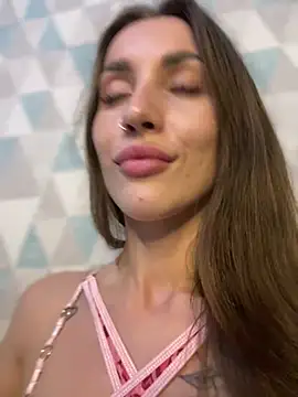 MelaniePavola-'s Live XXX Chat