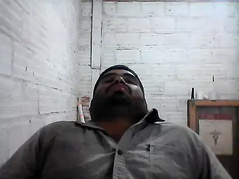 TUAMIGOLH's Live XXX Chat