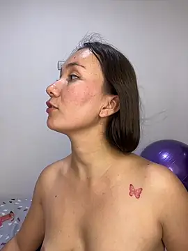 Онлайн чат XXX Abby_Colyns23