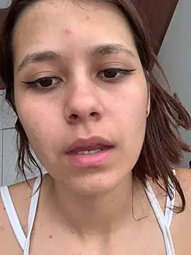 Czat XXX na żywo – Vaiolet_H25T