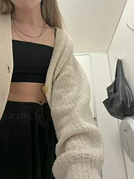 nancy_chancy Adlı Modelin Canlı XXX Sohbeti