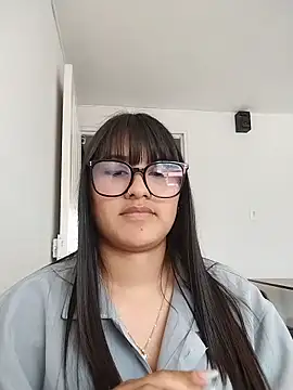 Emily-7 라이브 XXX 채팅