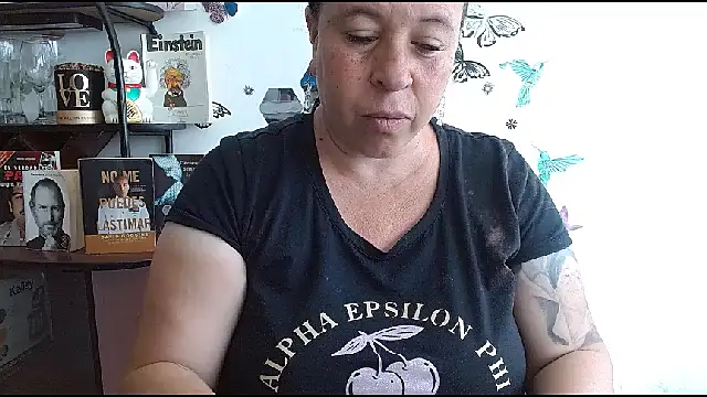 Chat +18 de LauraMallioni ao vivo
